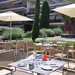 The Originals Boutique, Les Strelitzias 3*