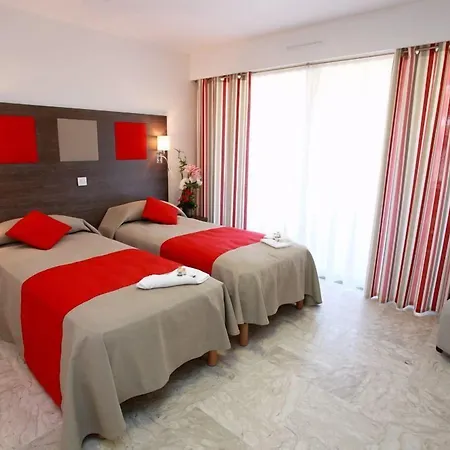 The Originals Boutique, Les Strelitzias Juan-les-Pins