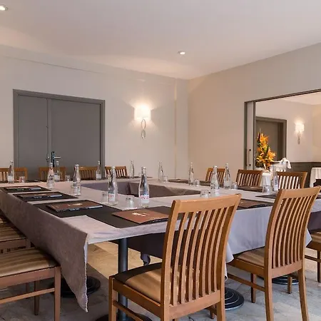 Hotel The Originals Boutique, Les Strélitzias 3*