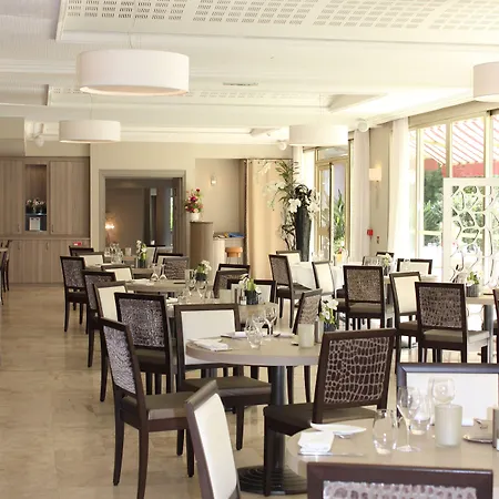 The Originals Boutique, Les Strelitzias