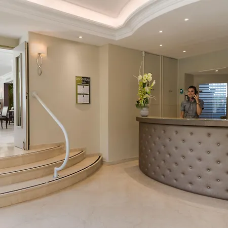The Originals Boutique, Les Strélitzias Hotel 3*