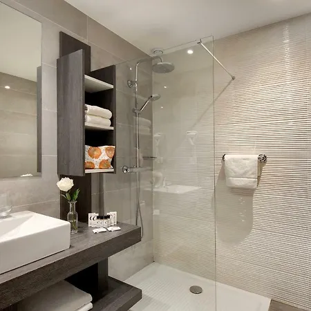 The Originals Boutique, Les Strelitzias Hotel 3*